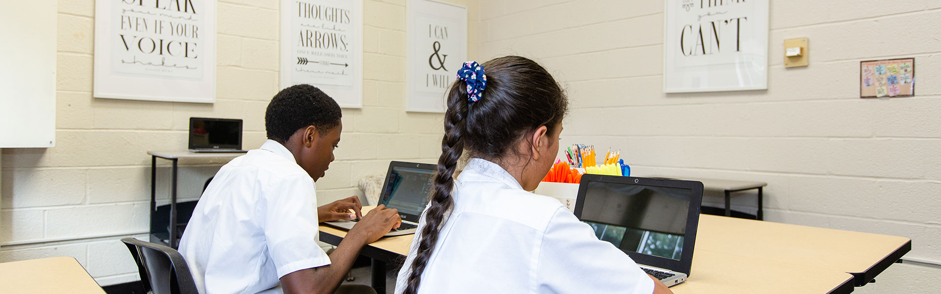 stream-school kids working on computers as part of stream initiative at annunciation catholic school dc